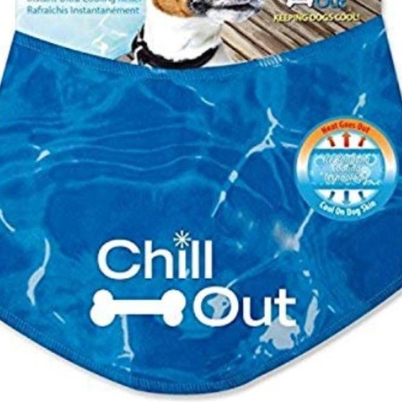 Chill Out Dog Ice Bandana, Instant Cooling Pet Bandana, Breathable Scarf (XL)
